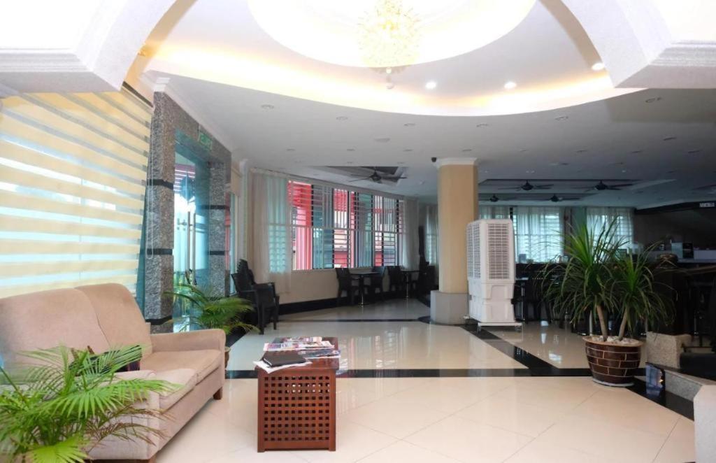 OYO 558 Rayyan Soffea Hotel Kota Bharu Bagian luar foto