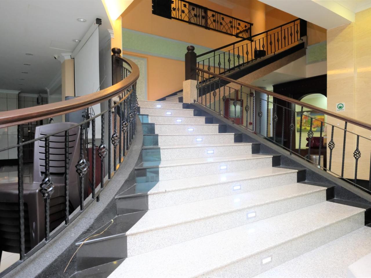 OYO 558 Rayyan Soffea Hotel Kota Bharu Bagian luar foto